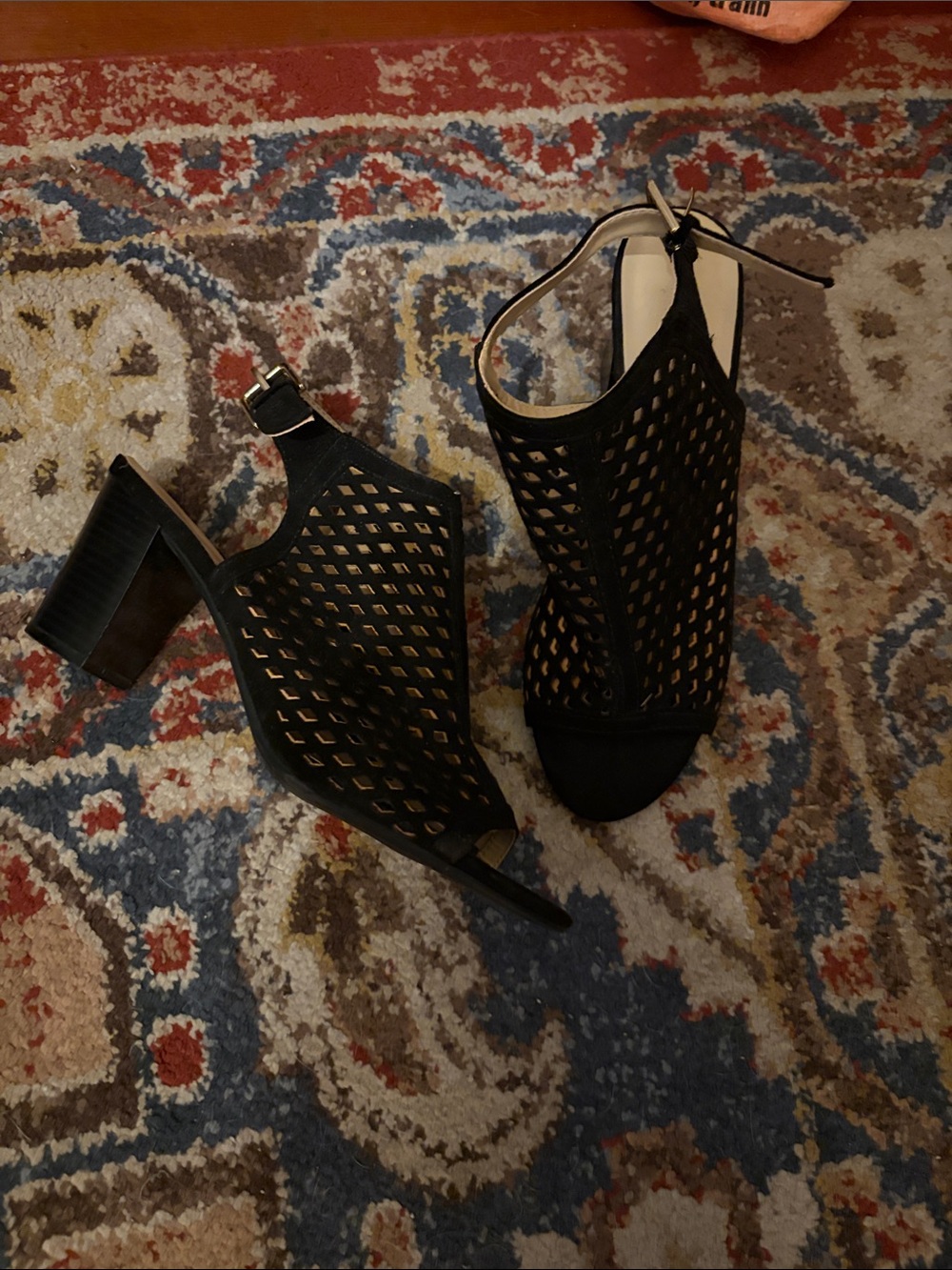 Liz Claiborne Black Cutout Slingback Block Heel Sandals